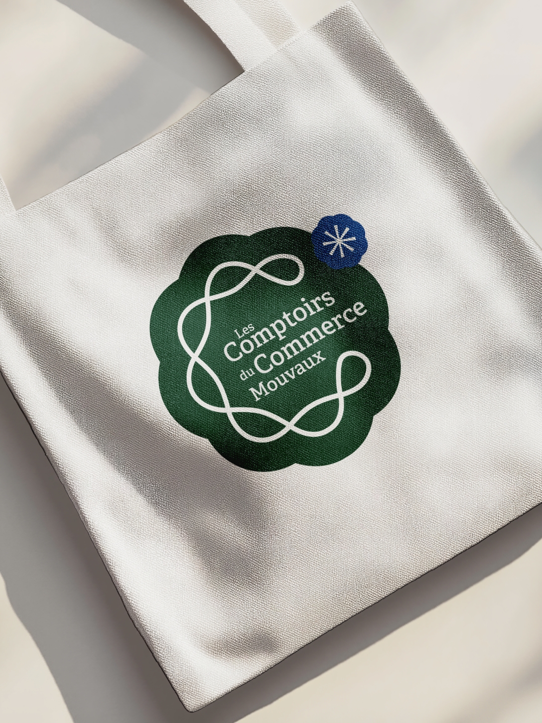 Graphisme pour le totebag de l'association
